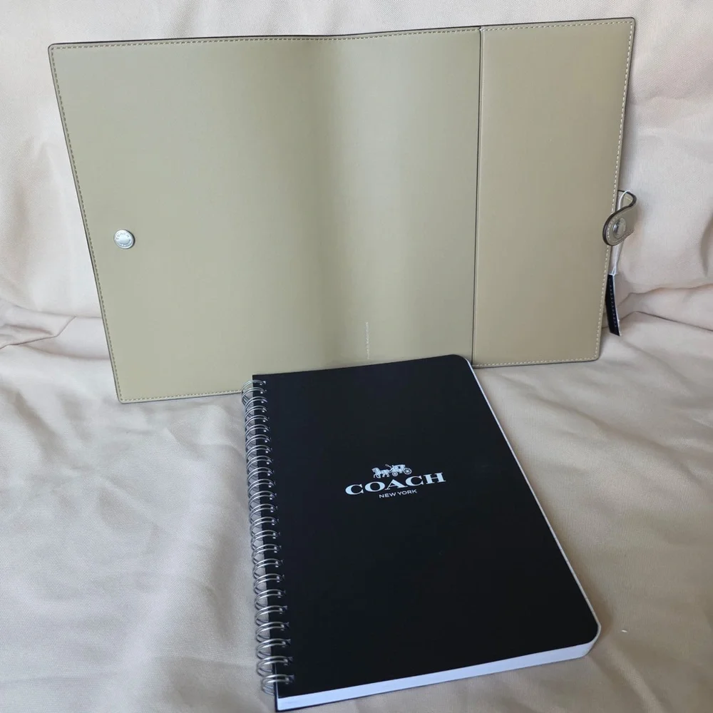Coach Lemon Notebook Cover + insert - Picture 11 of 11
